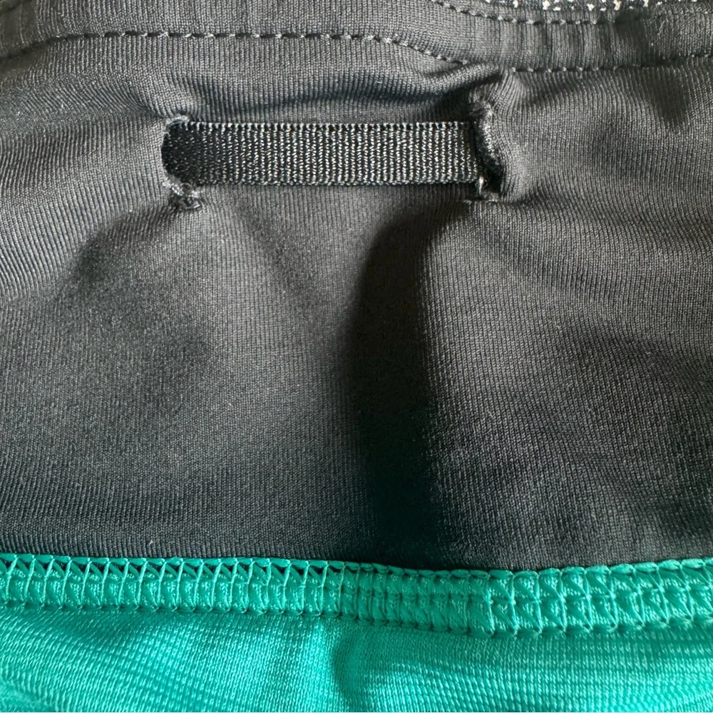 Lululemon Speed Short Turquoise Four-Way Stretch Short Size 10 - Picture 5 of 8